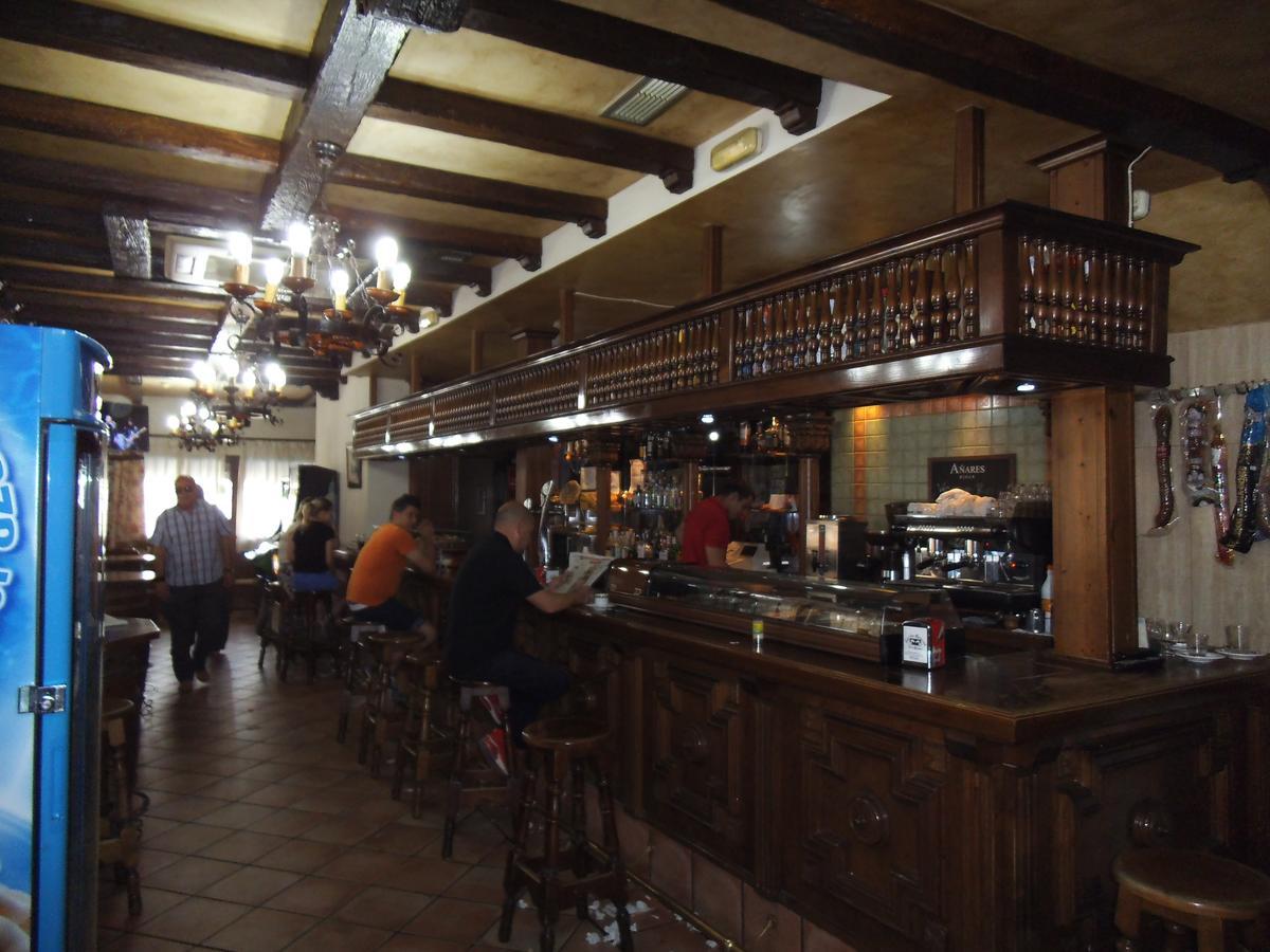 Hostal Los Galgos Yepes ภายนอก รูปภาพ