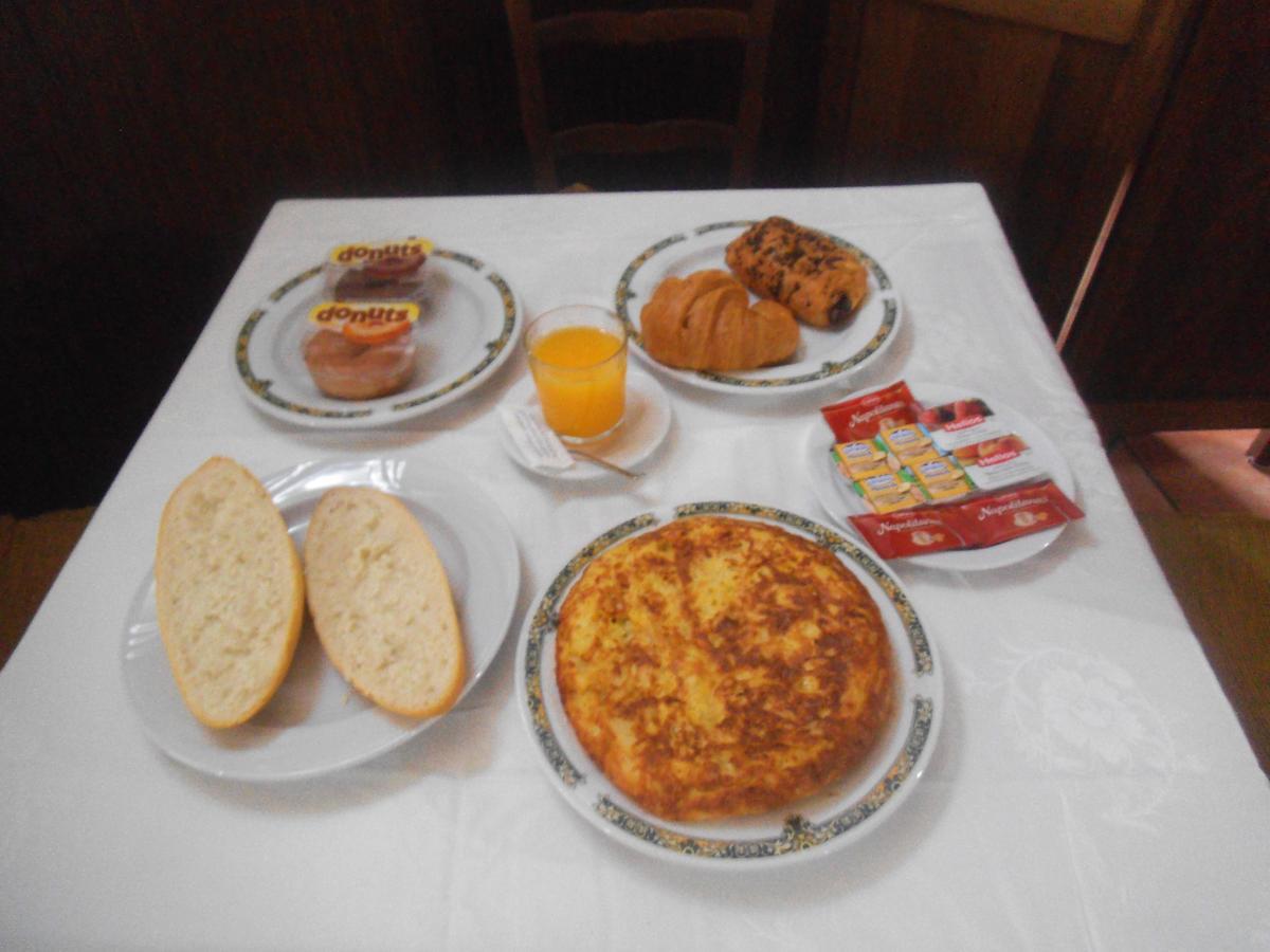 Hostal Los Galgos Yepes ภายนอก รูปภาพ
